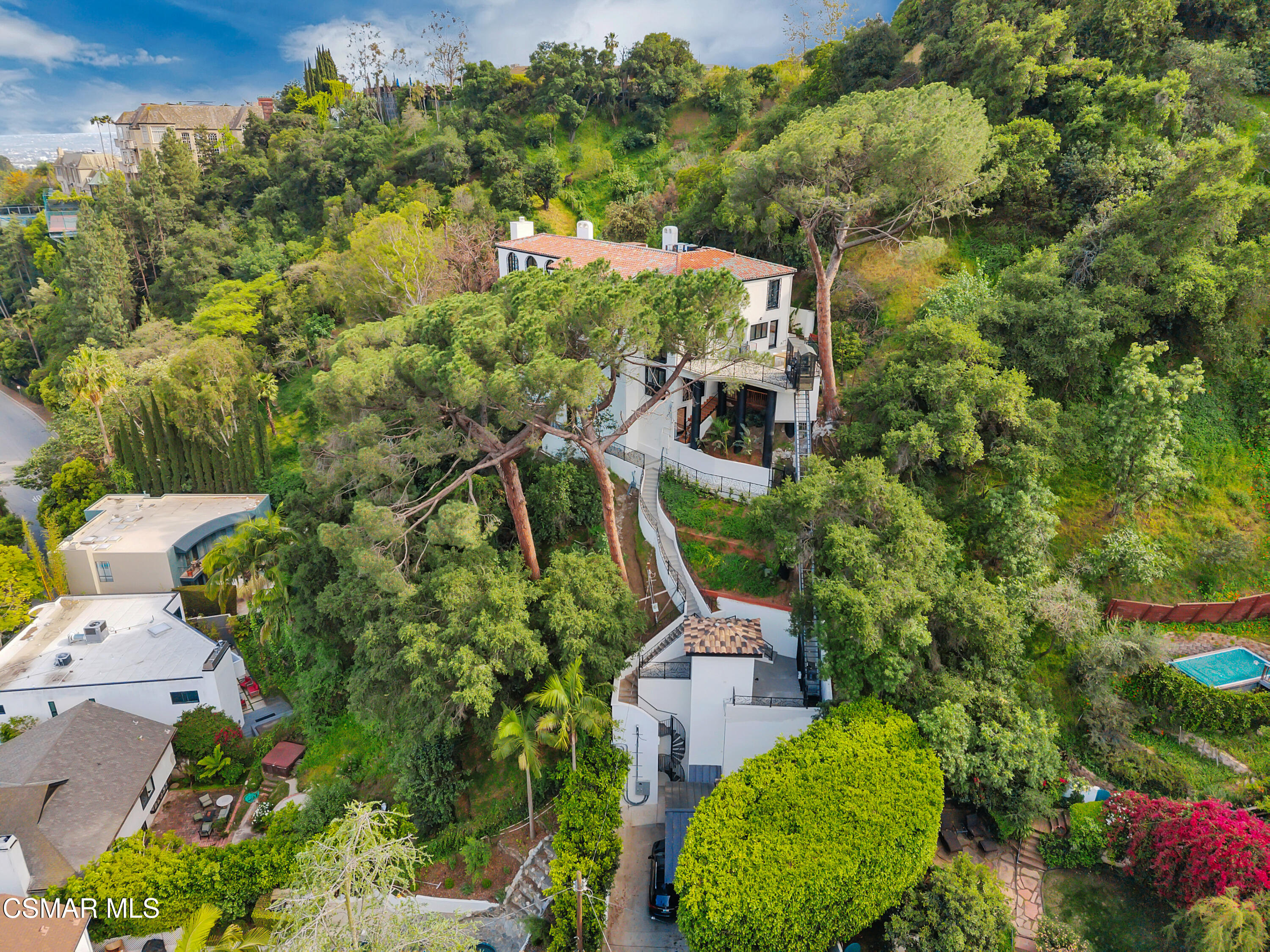 1301 N Beverly Drive