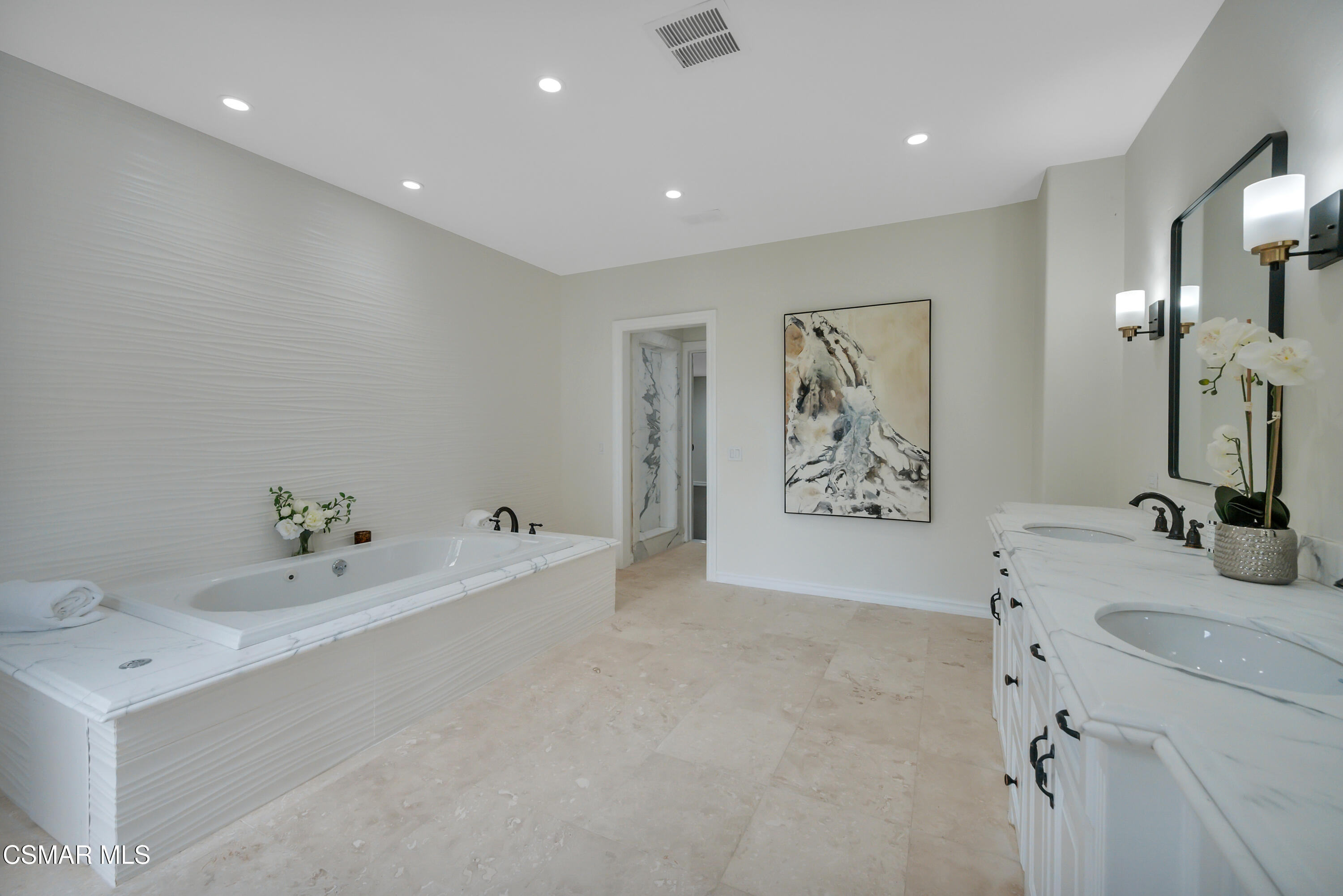 1301 N Beverly Drive