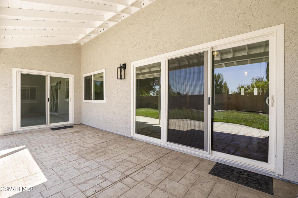 4356 Avenida Simi