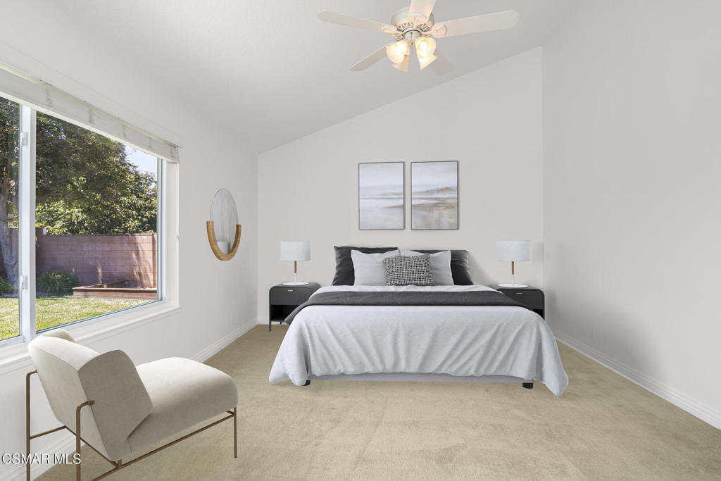 4356 Avenida Simi