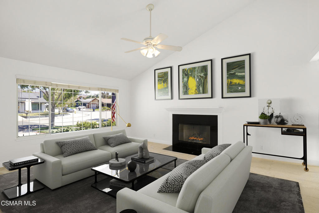 4356 Avenida Simi