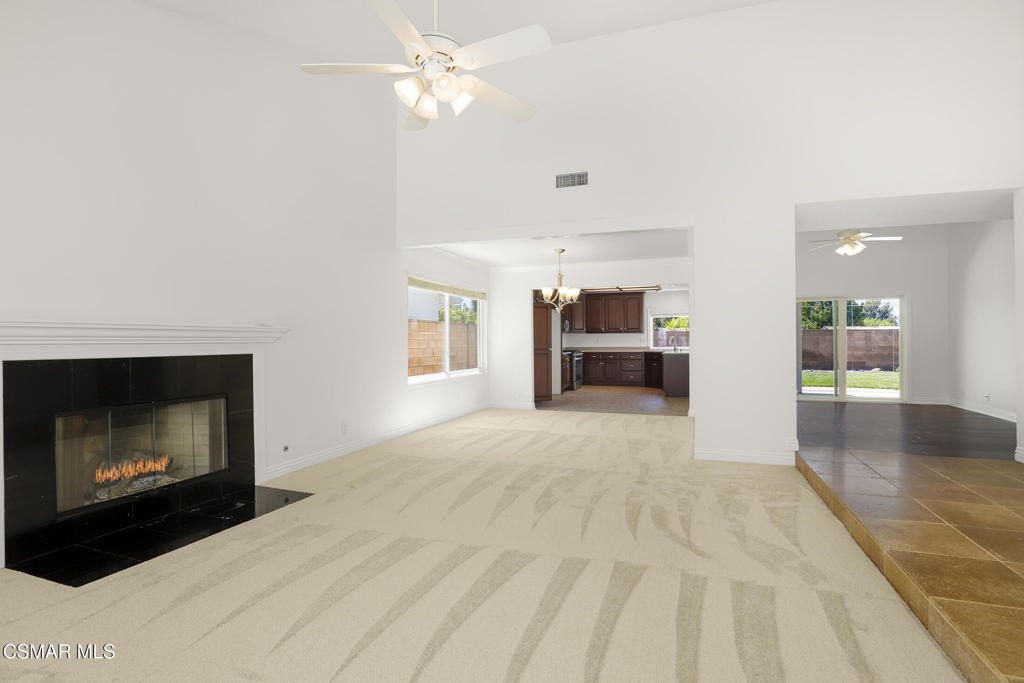 4356 Avenida Simi
