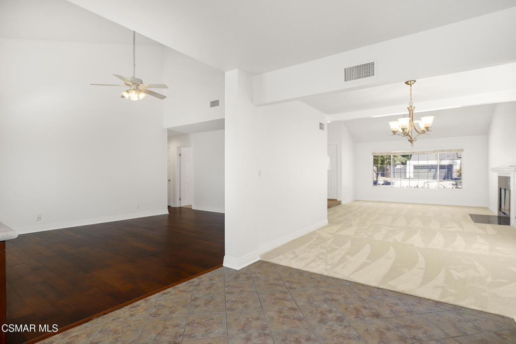 4356 Avenida Simi