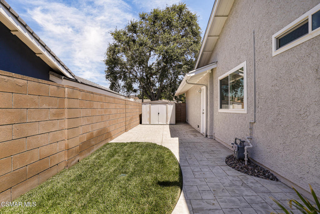 4356 Avenida Simi
