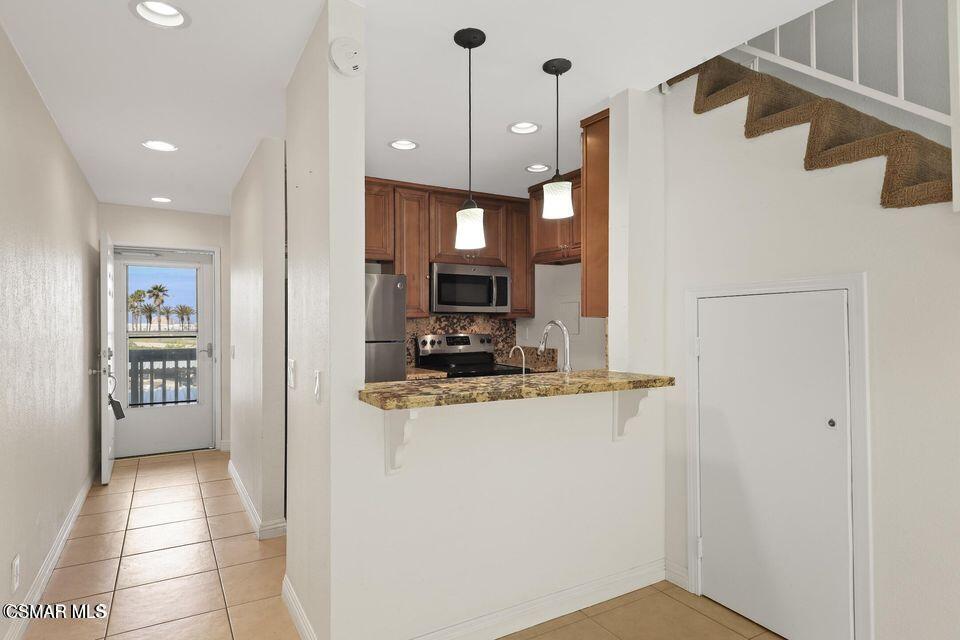 240 E Surfside Drive