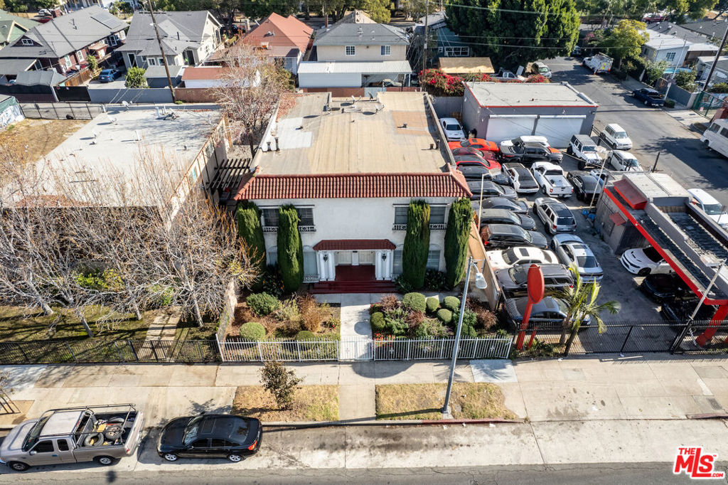 2952 S Western Avenue