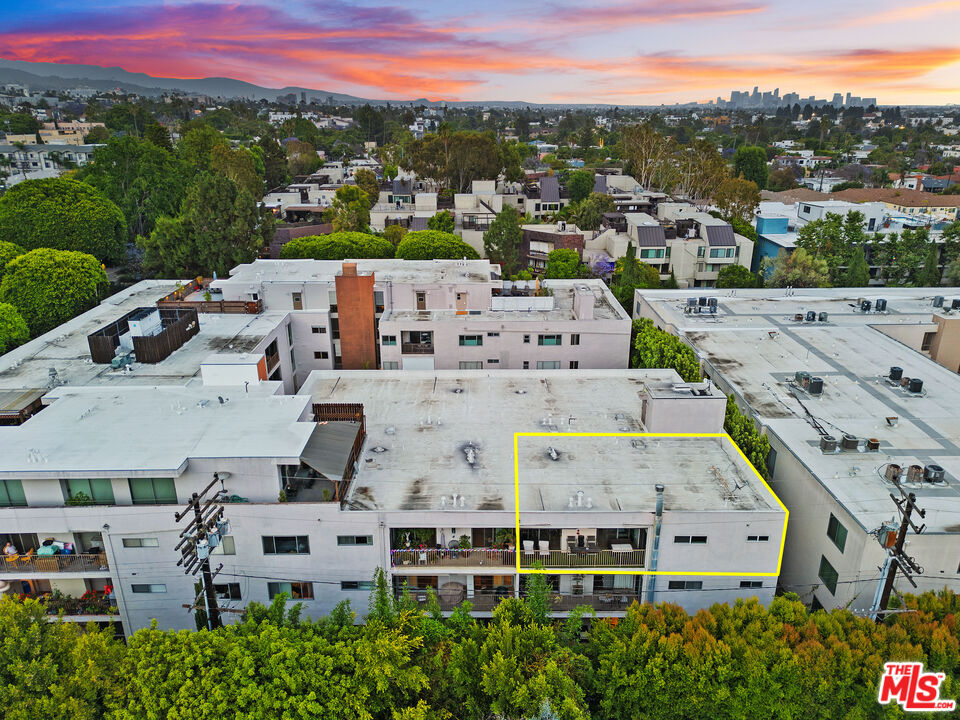 949 N Kings Rd Unit: 314