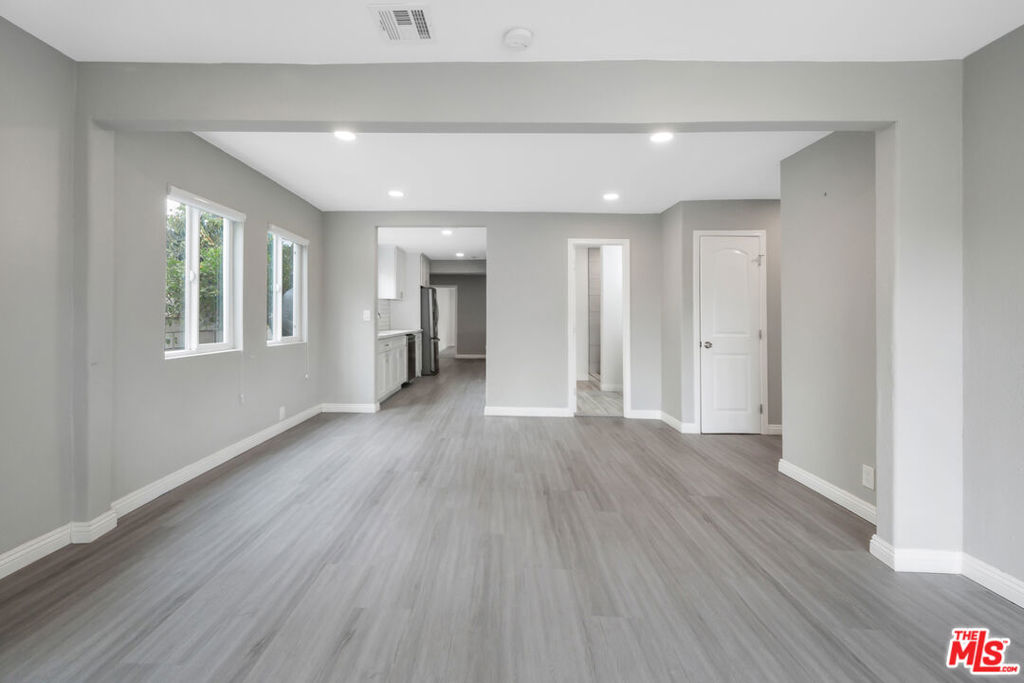 1212 W 92nd Street