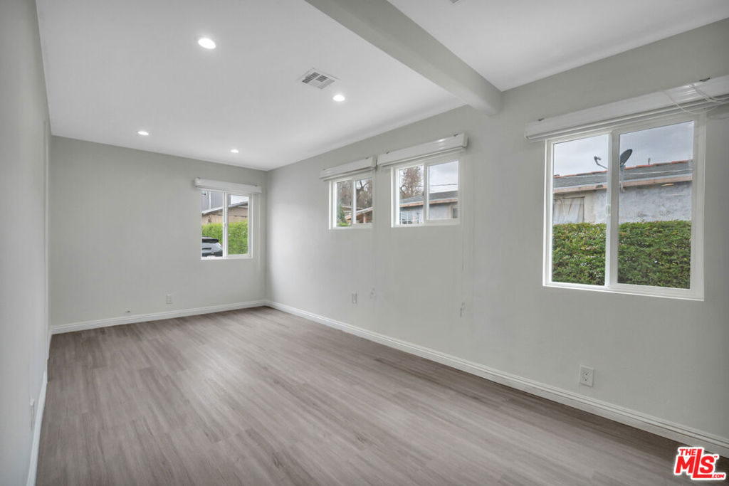 1212 W 92nd Street