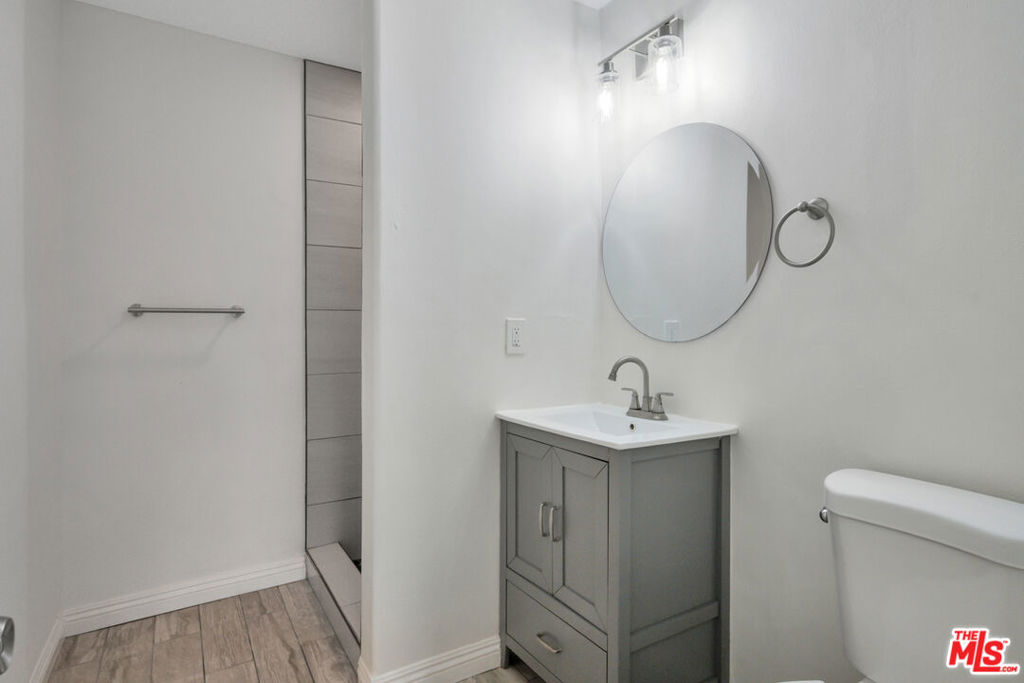 1212 W 92nd Street