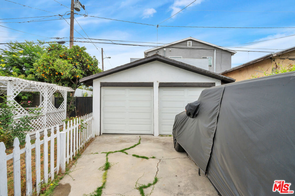 1212 W 92nd Street