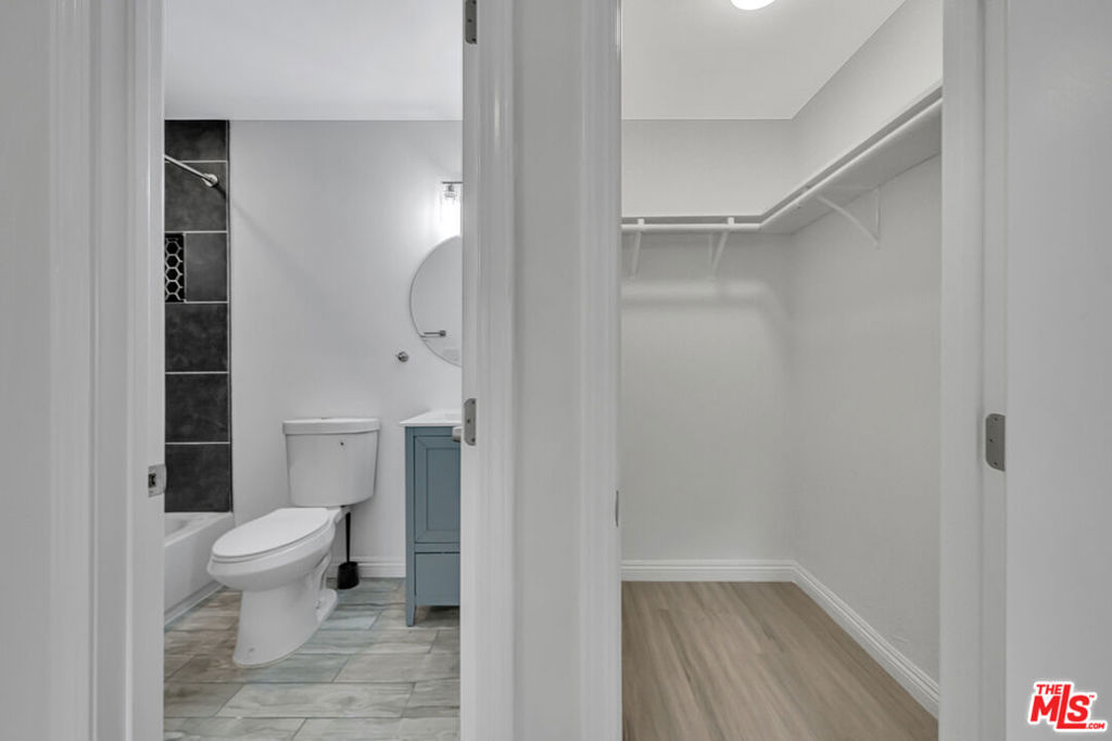 1212 W 92nd Street