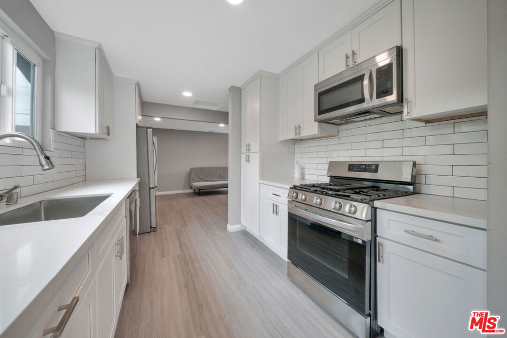 1212 W 92nd Street