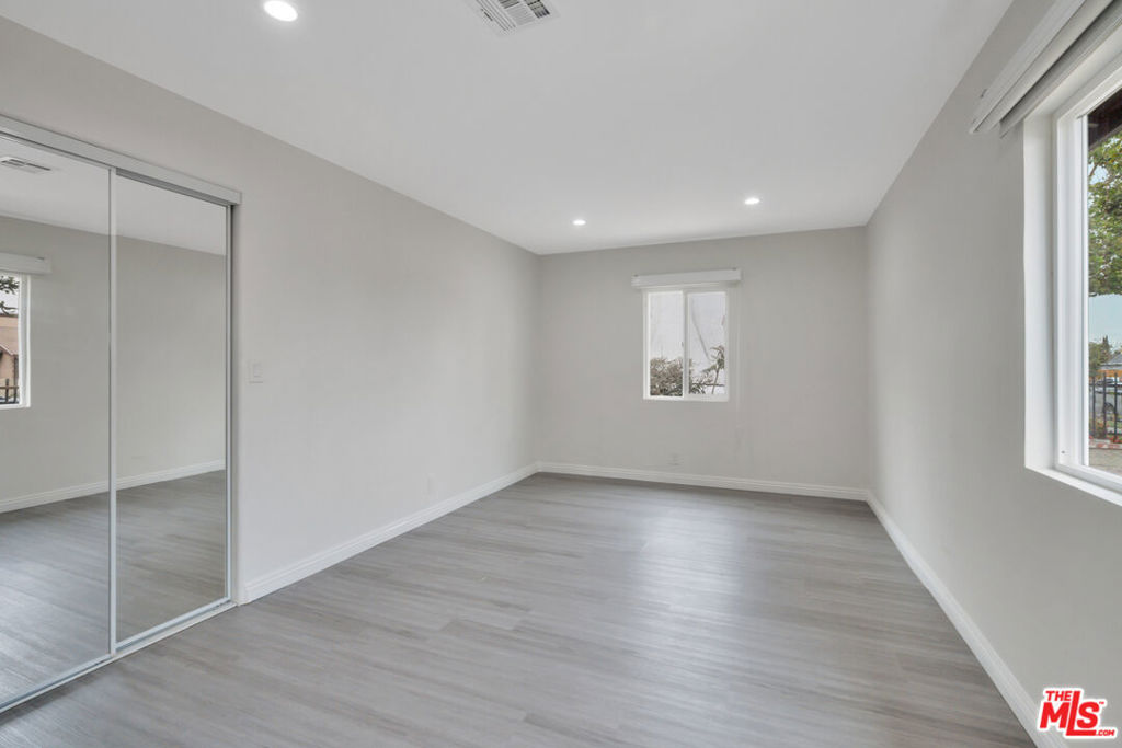 1212 W 92nd Street