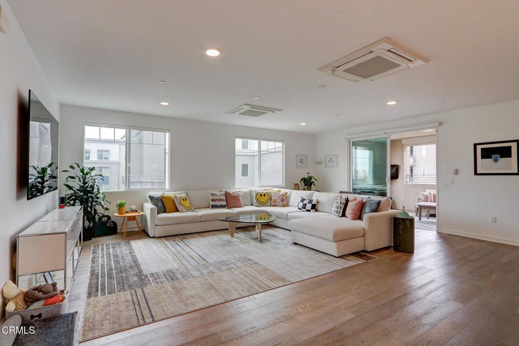 2810 Wagon Wheel Road 304