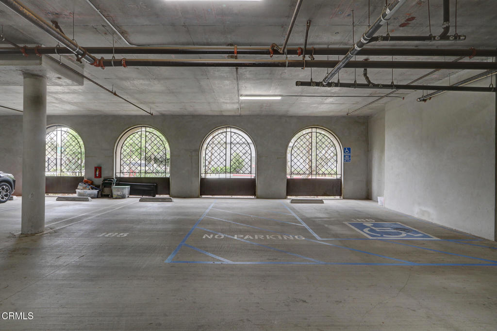 2810 Wagon Wheel Road 304