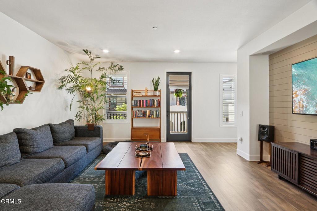 323 Solares Street