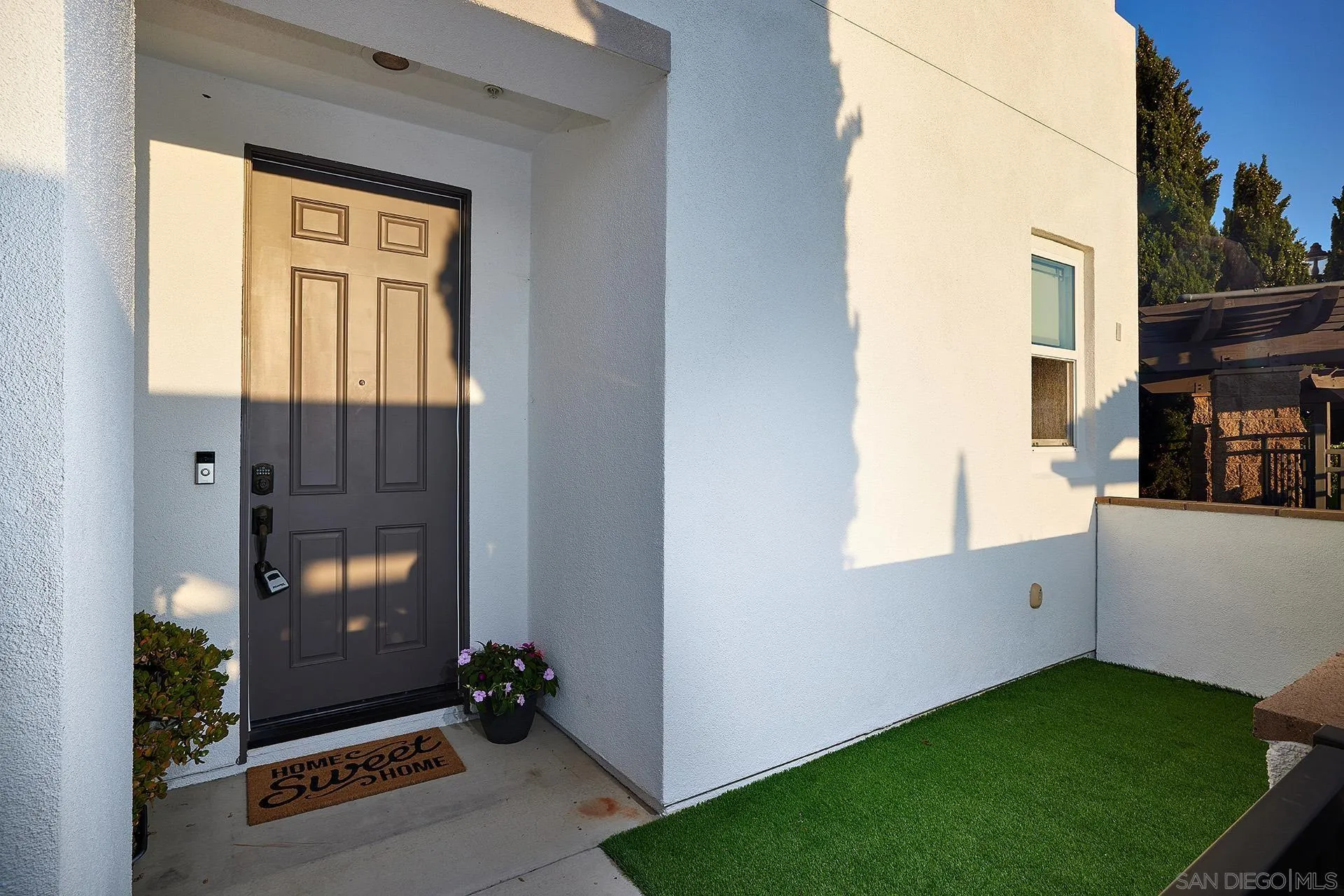 1843 Sea Rocket Lane