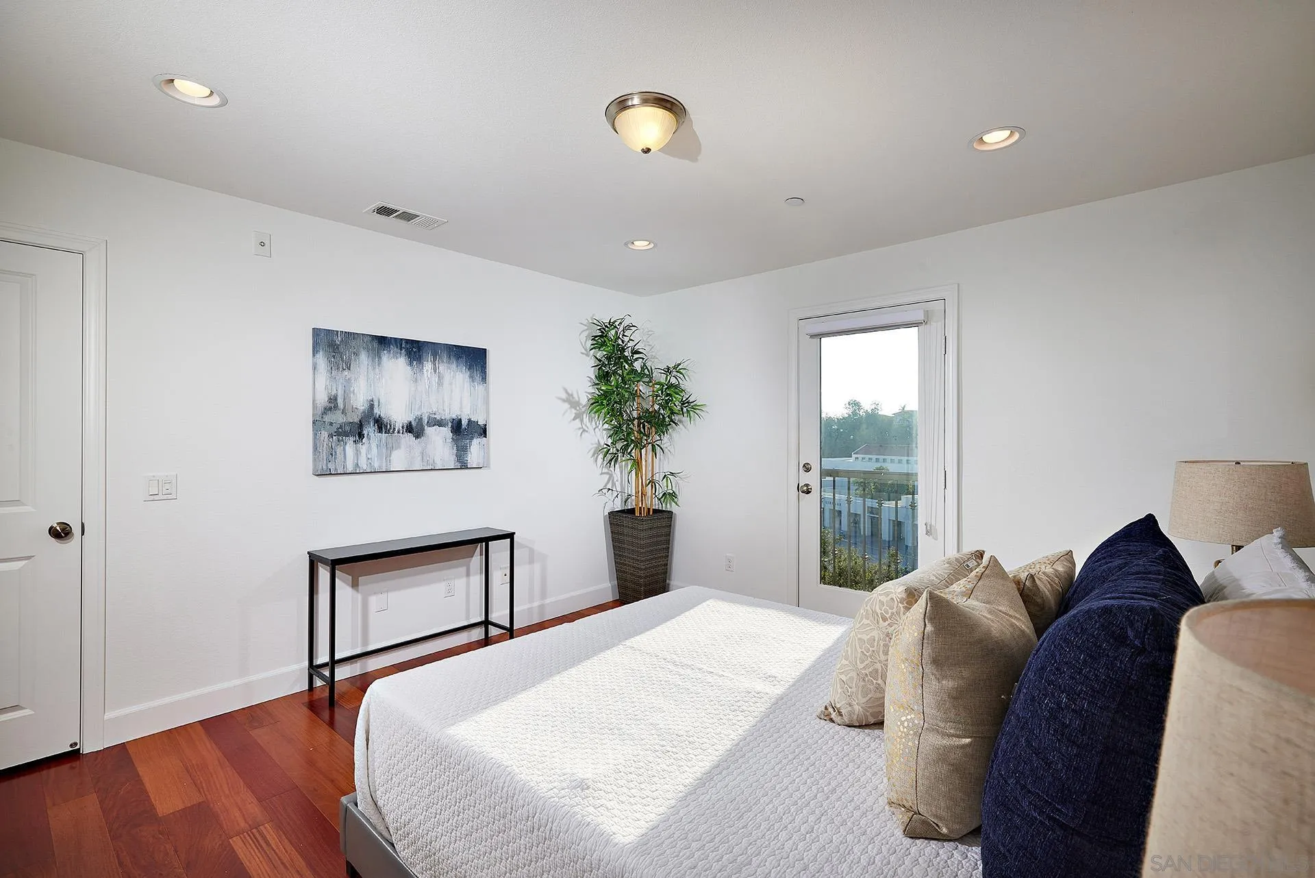 1843 Sea Rocket Lane