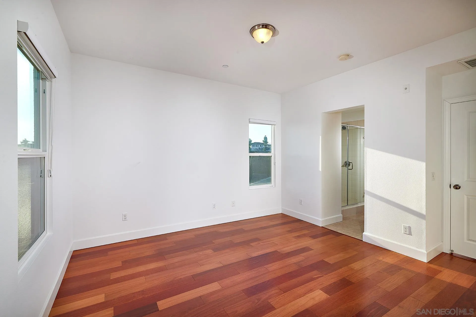 1843 Sea Rocket Lane