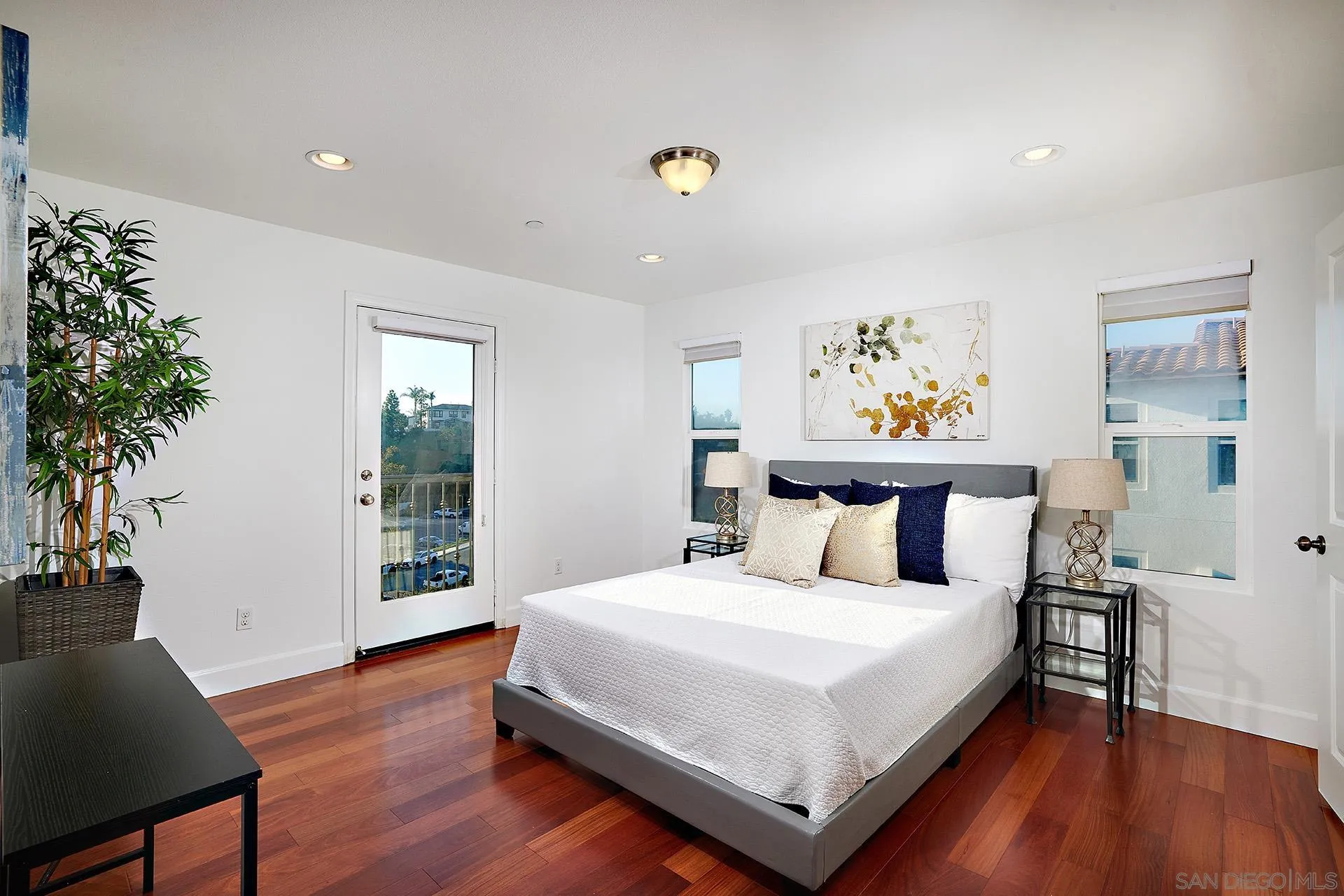 1843 Sea Rocket Lane