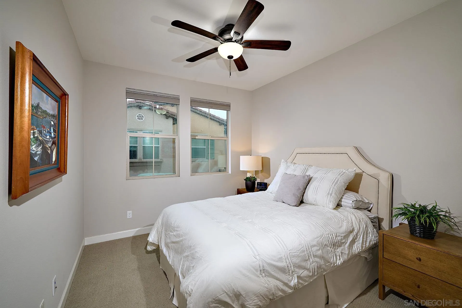 1196 Delpy View Point