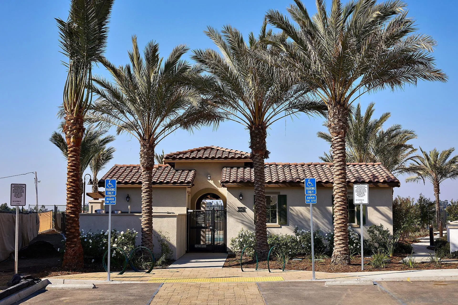 1196 Delpy View Point