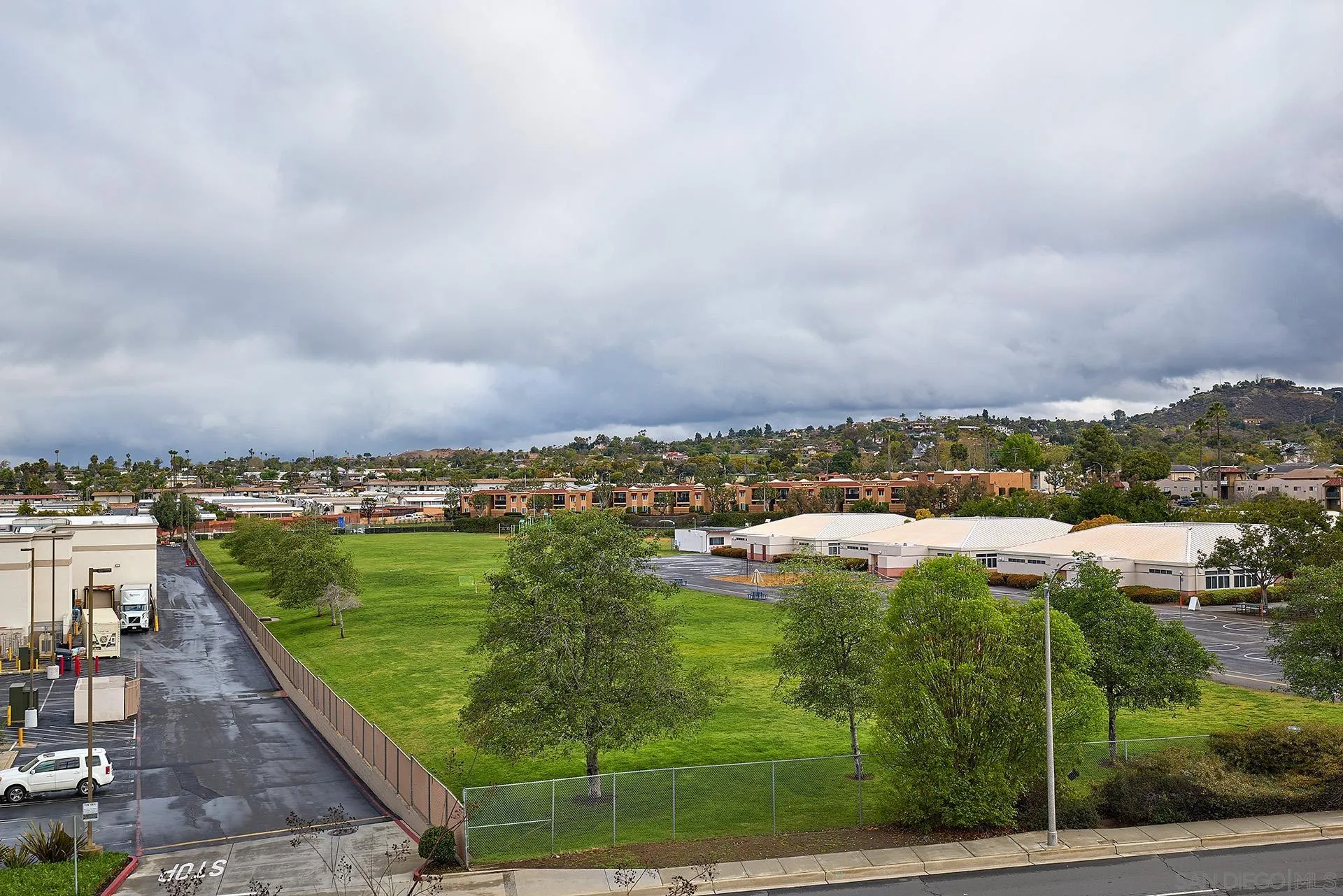 1196 Delpy View Point