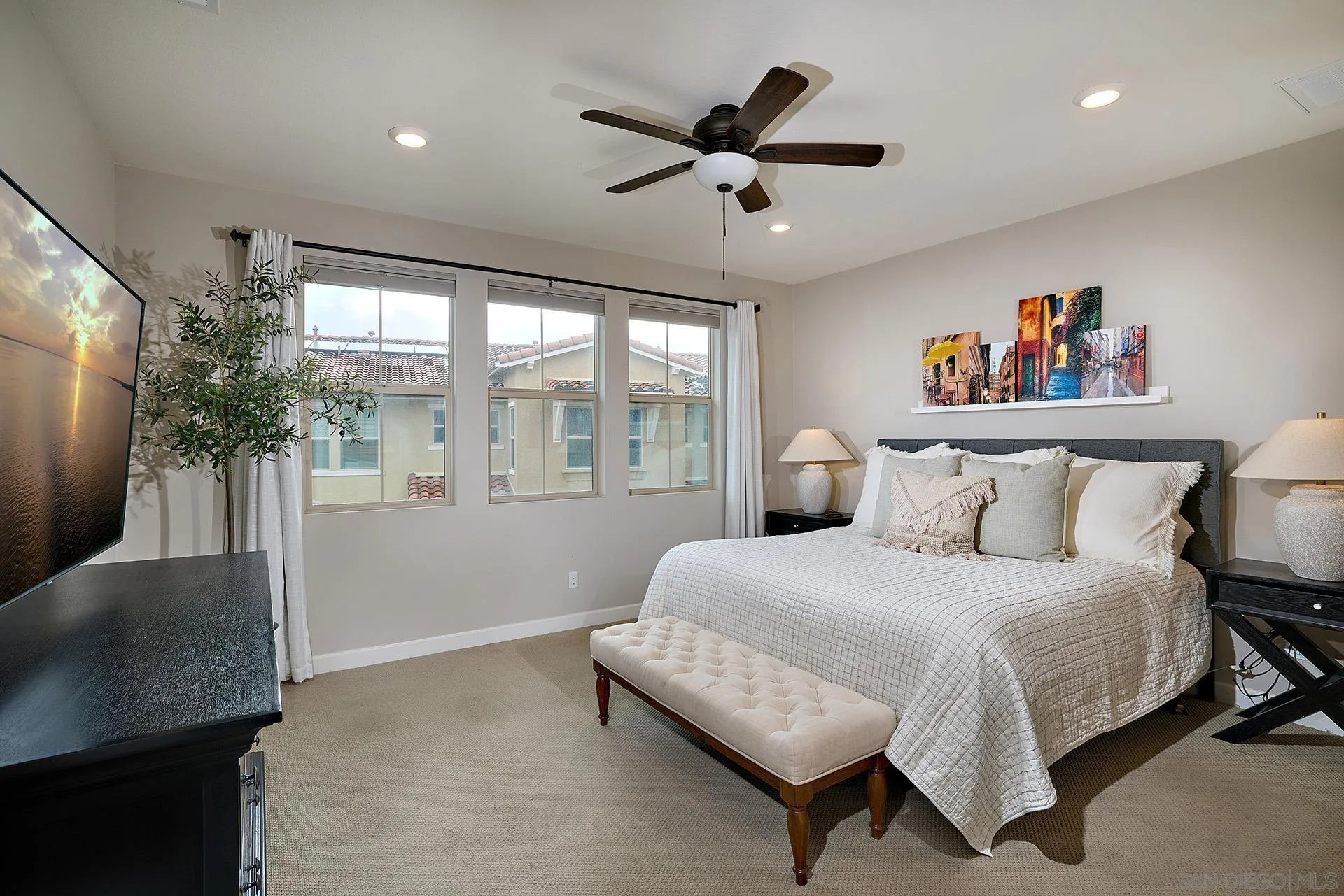 1196 Delpy View Point