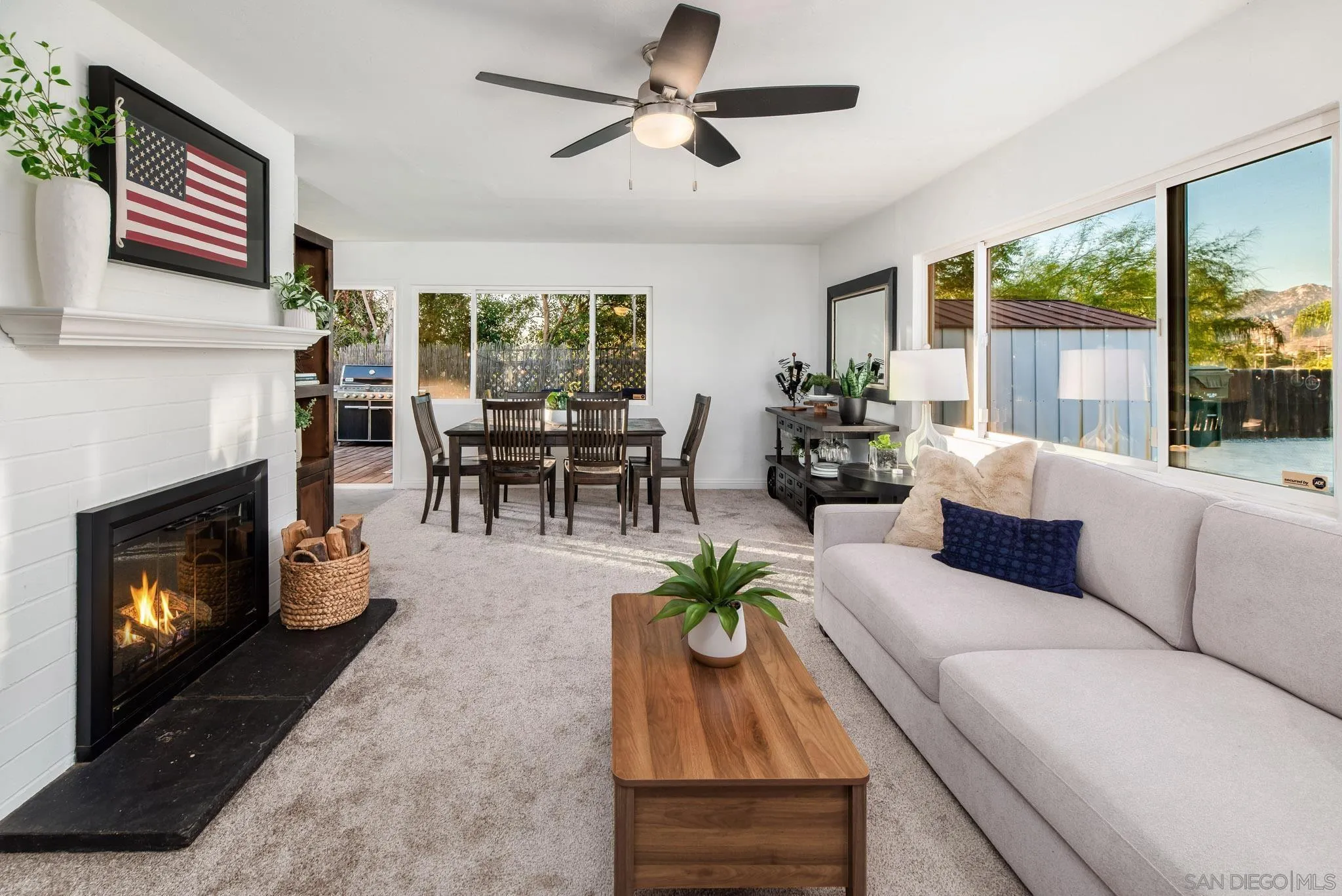 9742 Emerald Hill