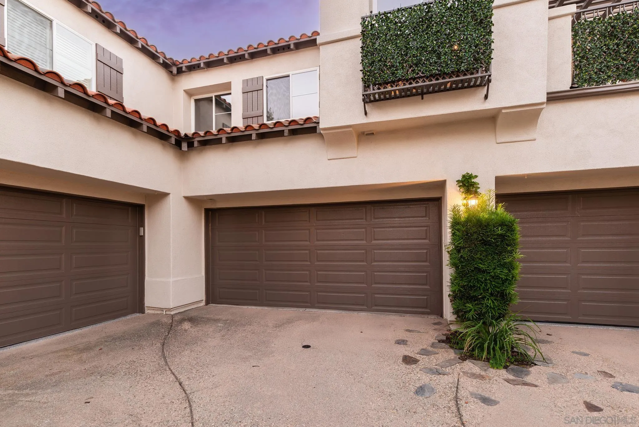 14 Tivoli Court