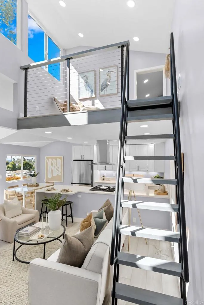 1413 La Salina Street