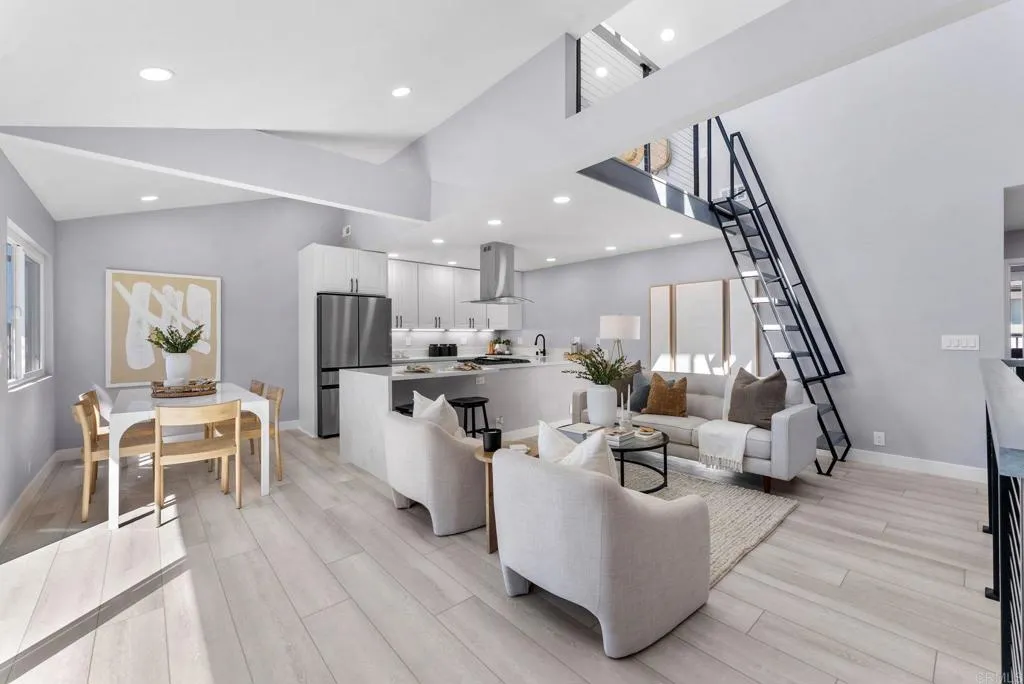 1413 La Salina Street