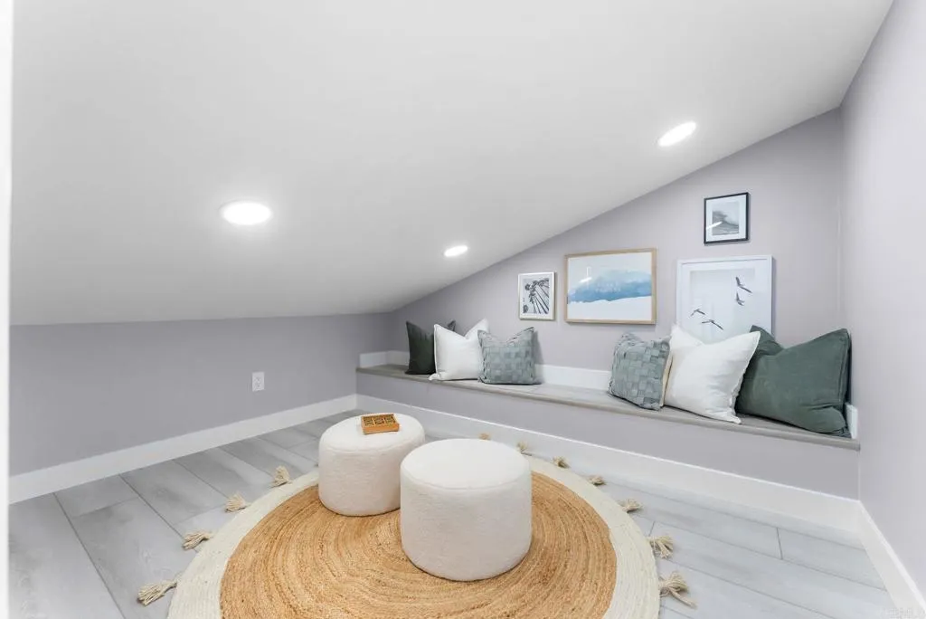 1413 La Salina Street