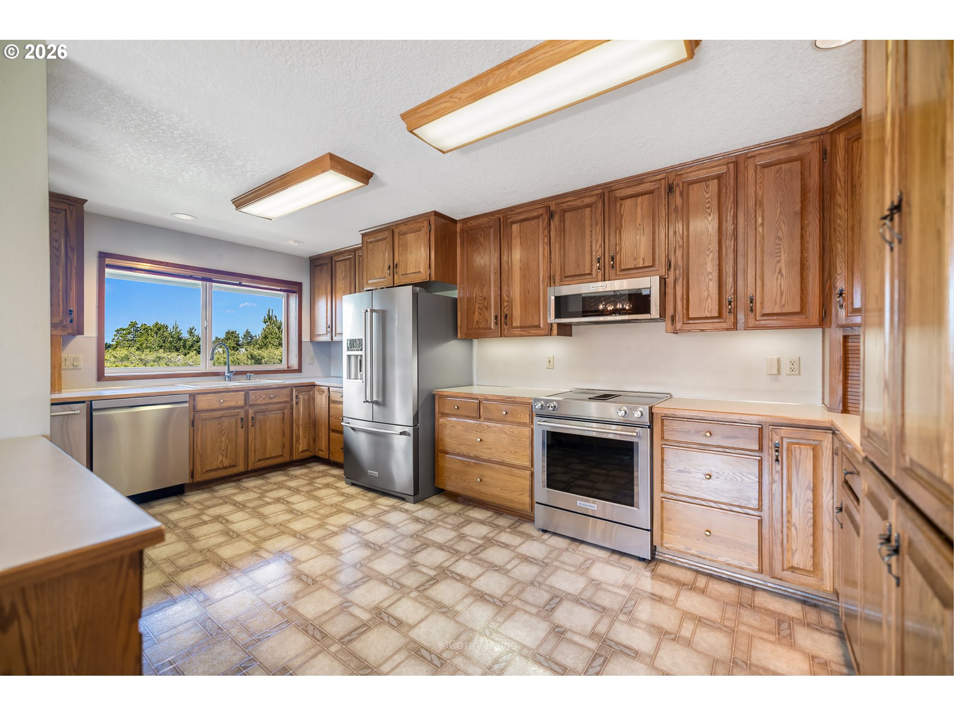 483 BEACH PINE RD
