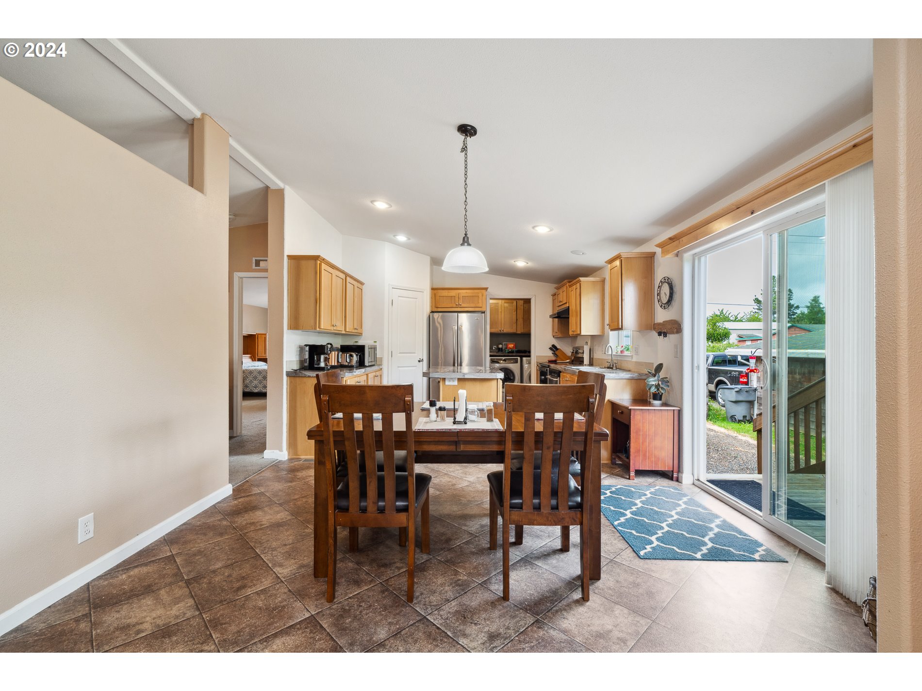 11045 SEAMONT WAY
