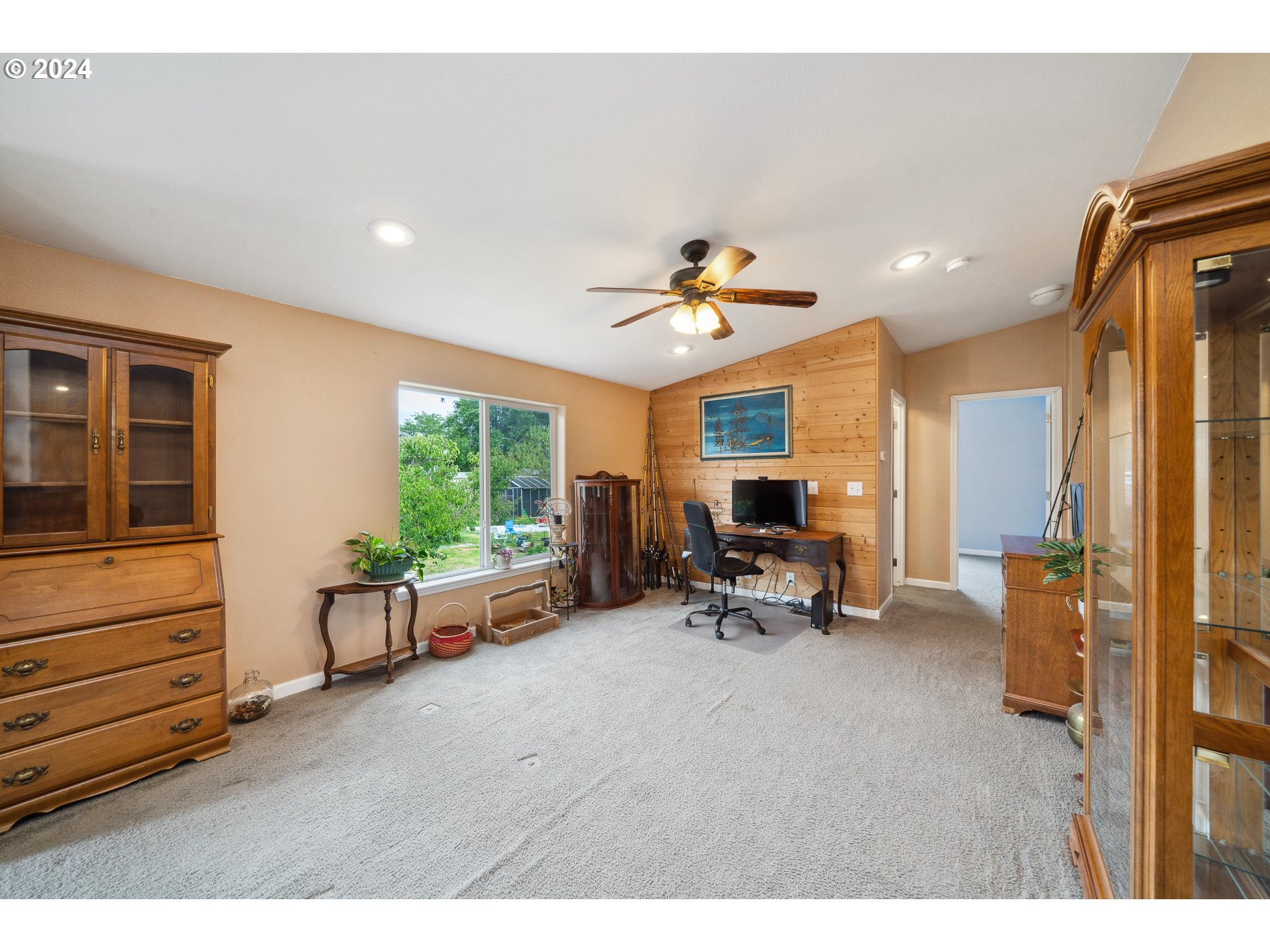 11045 SEAMONT WAY