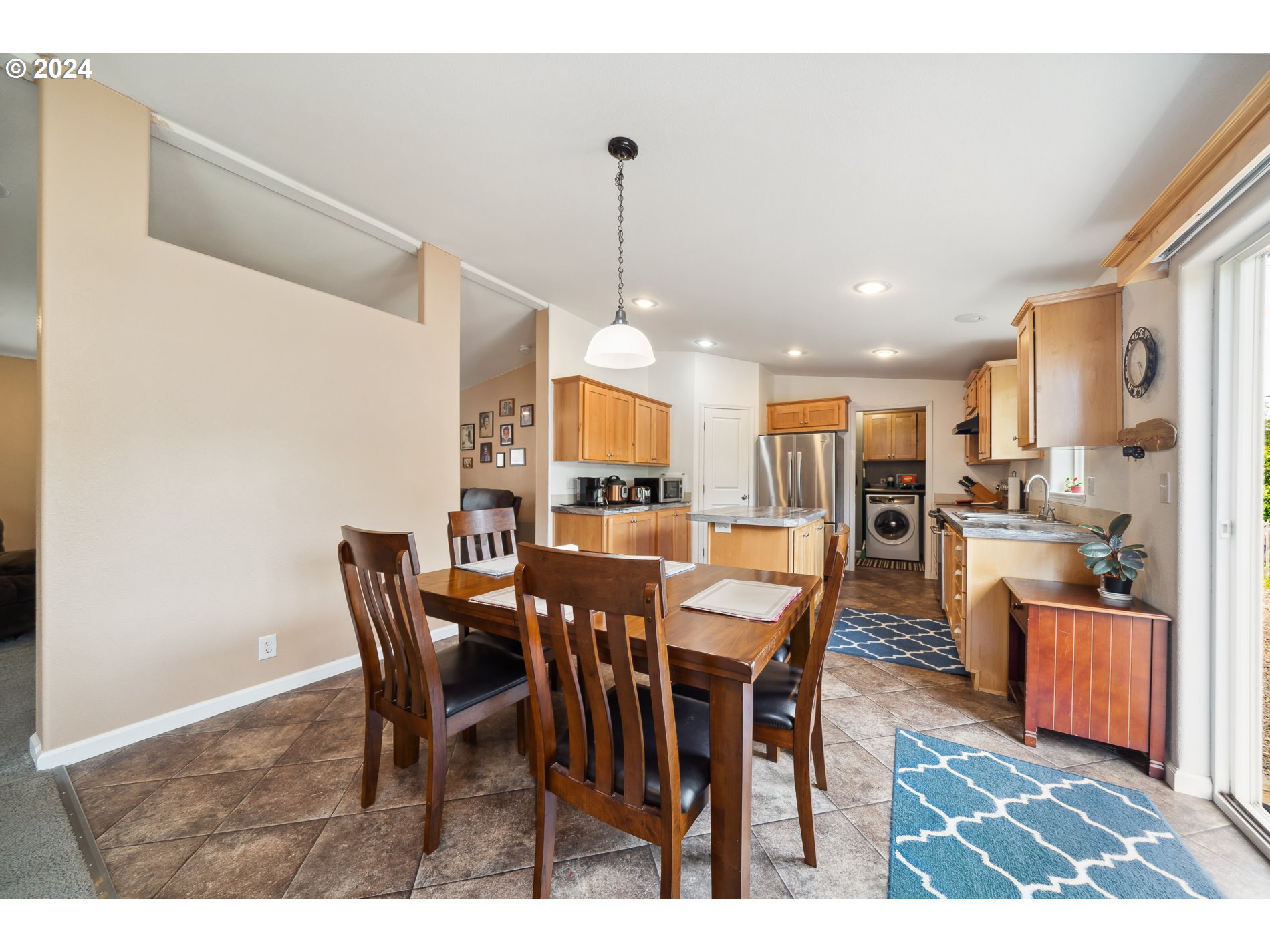 11045 SEAMONT WAY