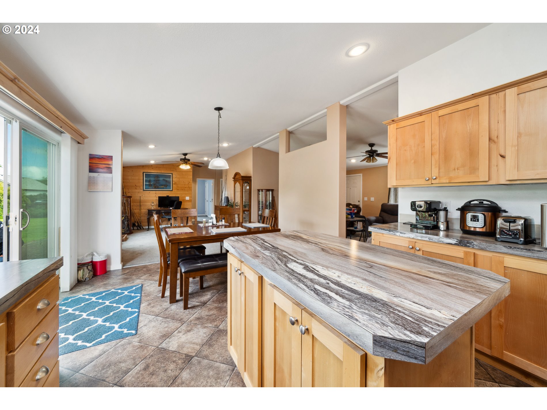 11045 SEAMONT WAY