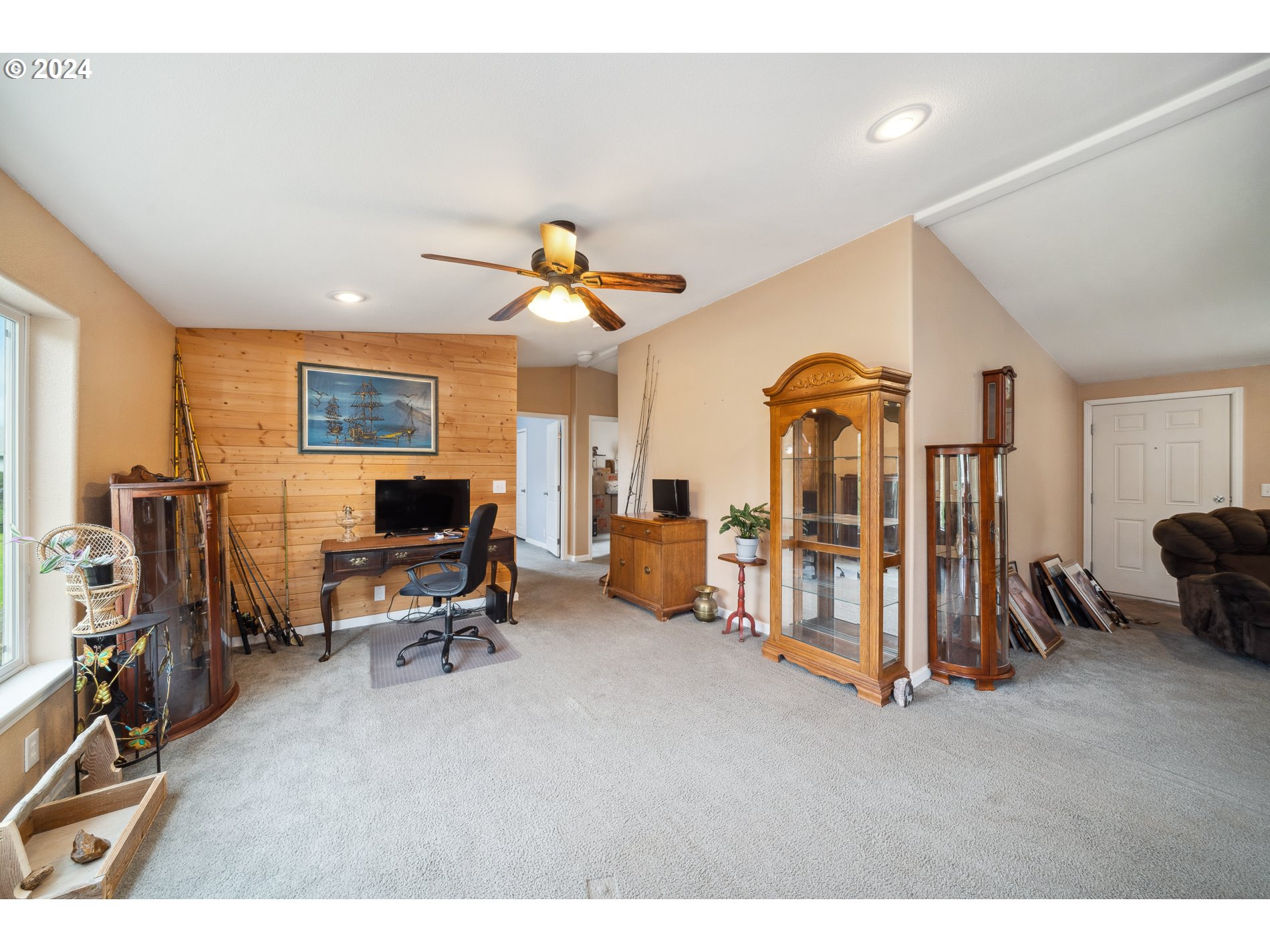 11045 SEAMONT WAY