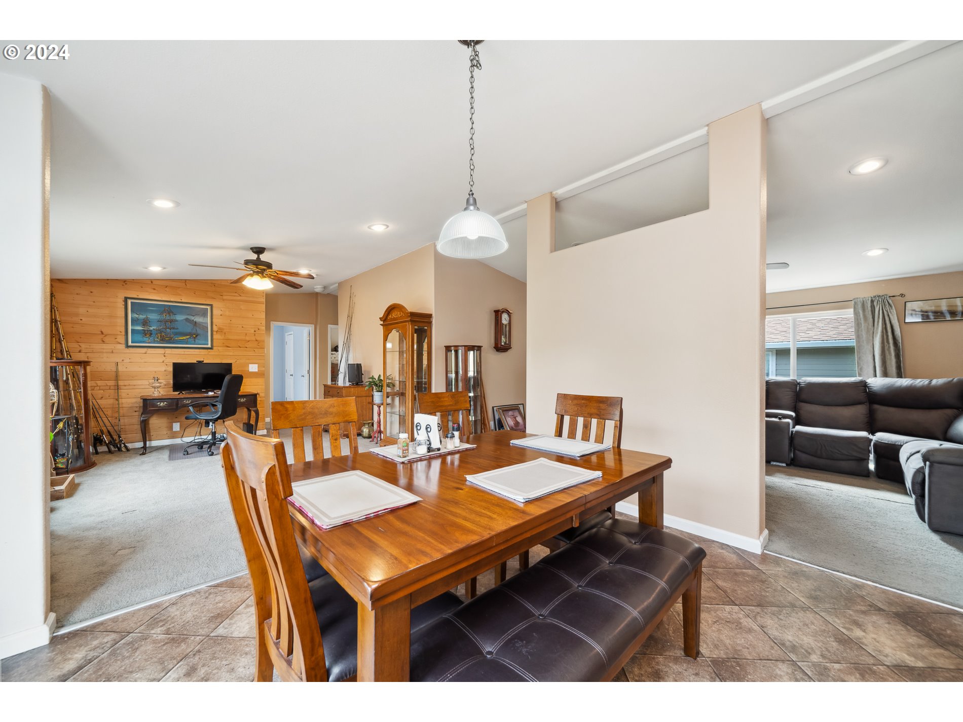 11045 SEAMONT WAY