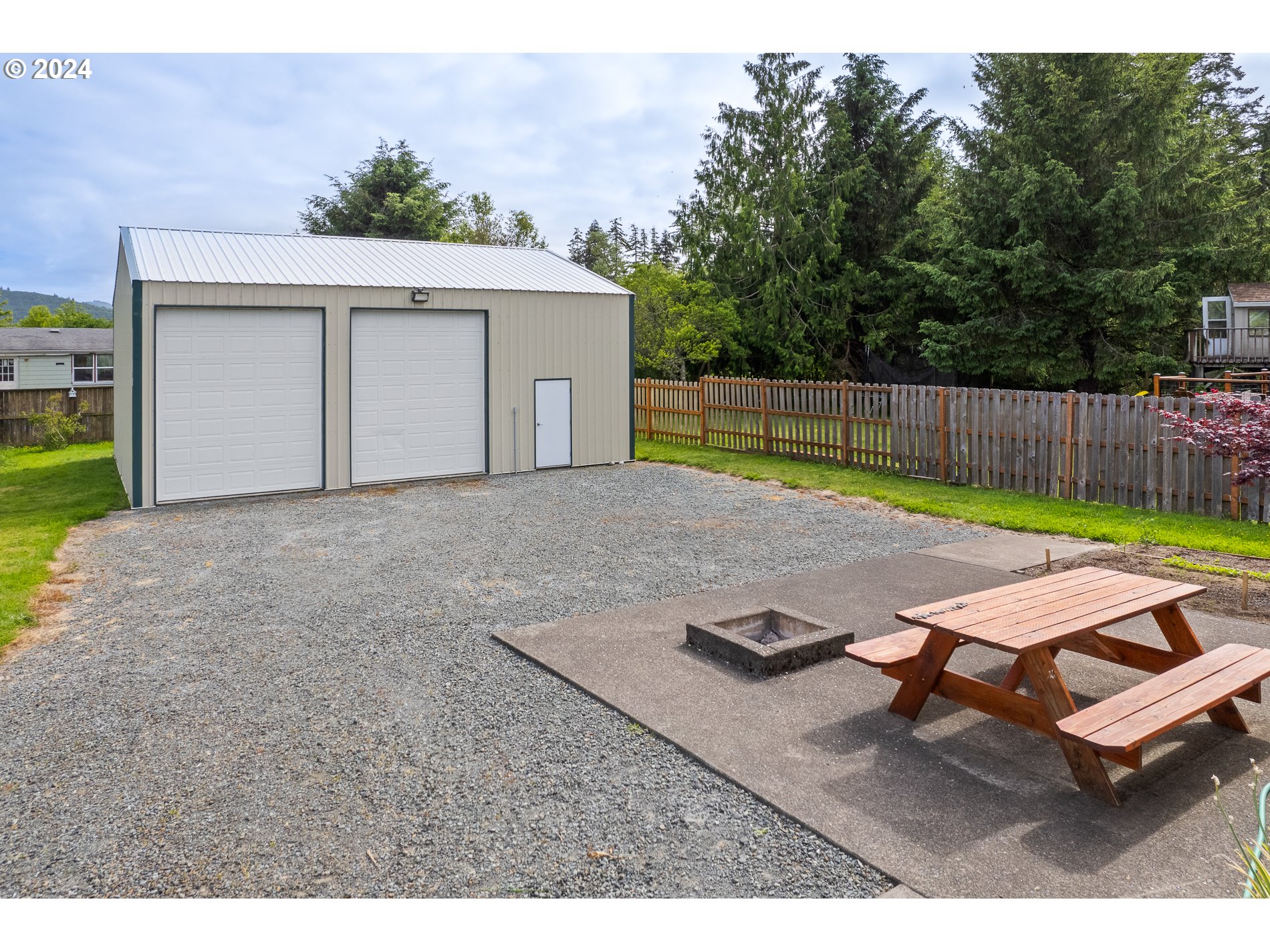 11045 SEAMONT WAY