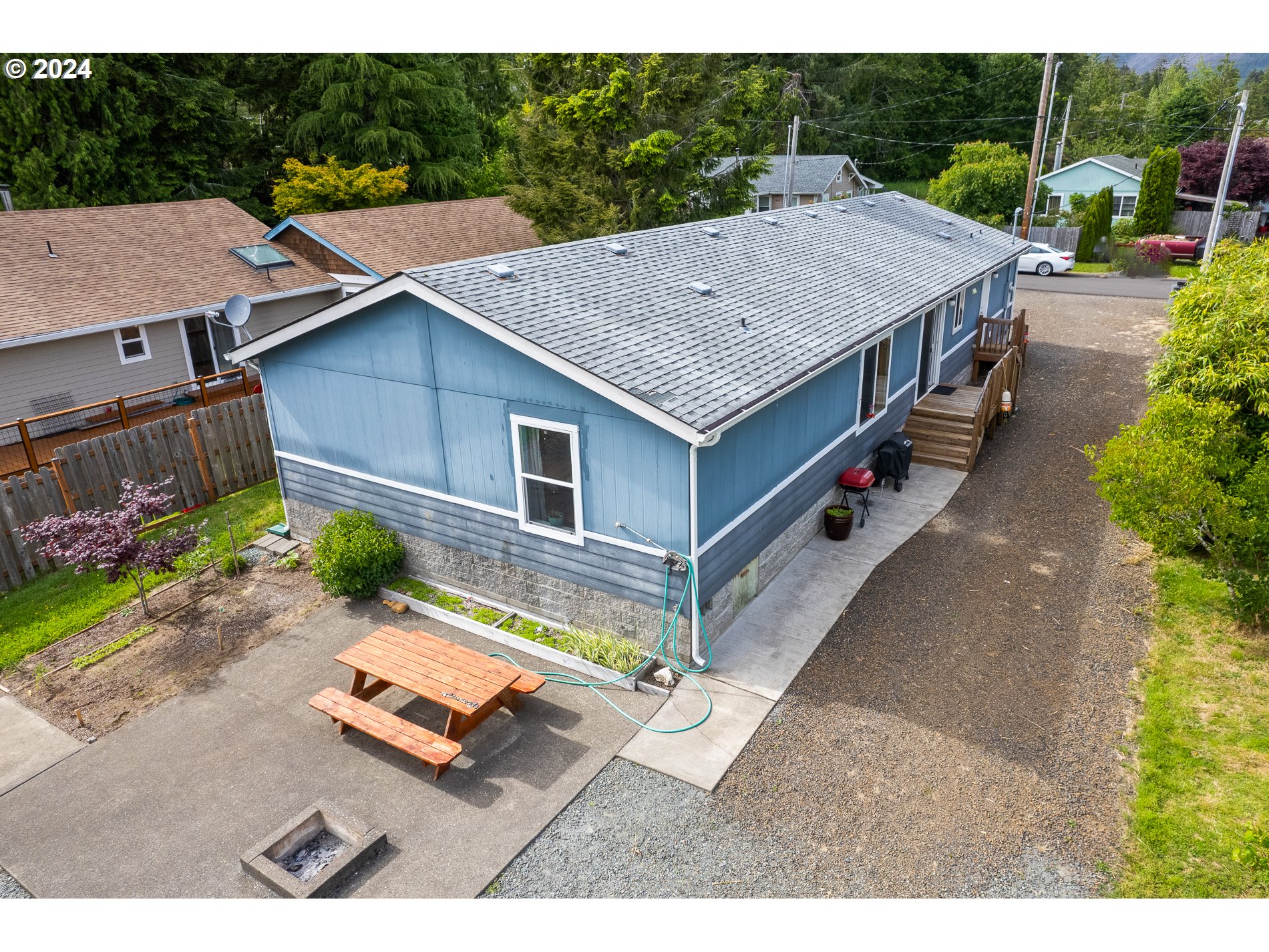 11045 SEAMONT WAY