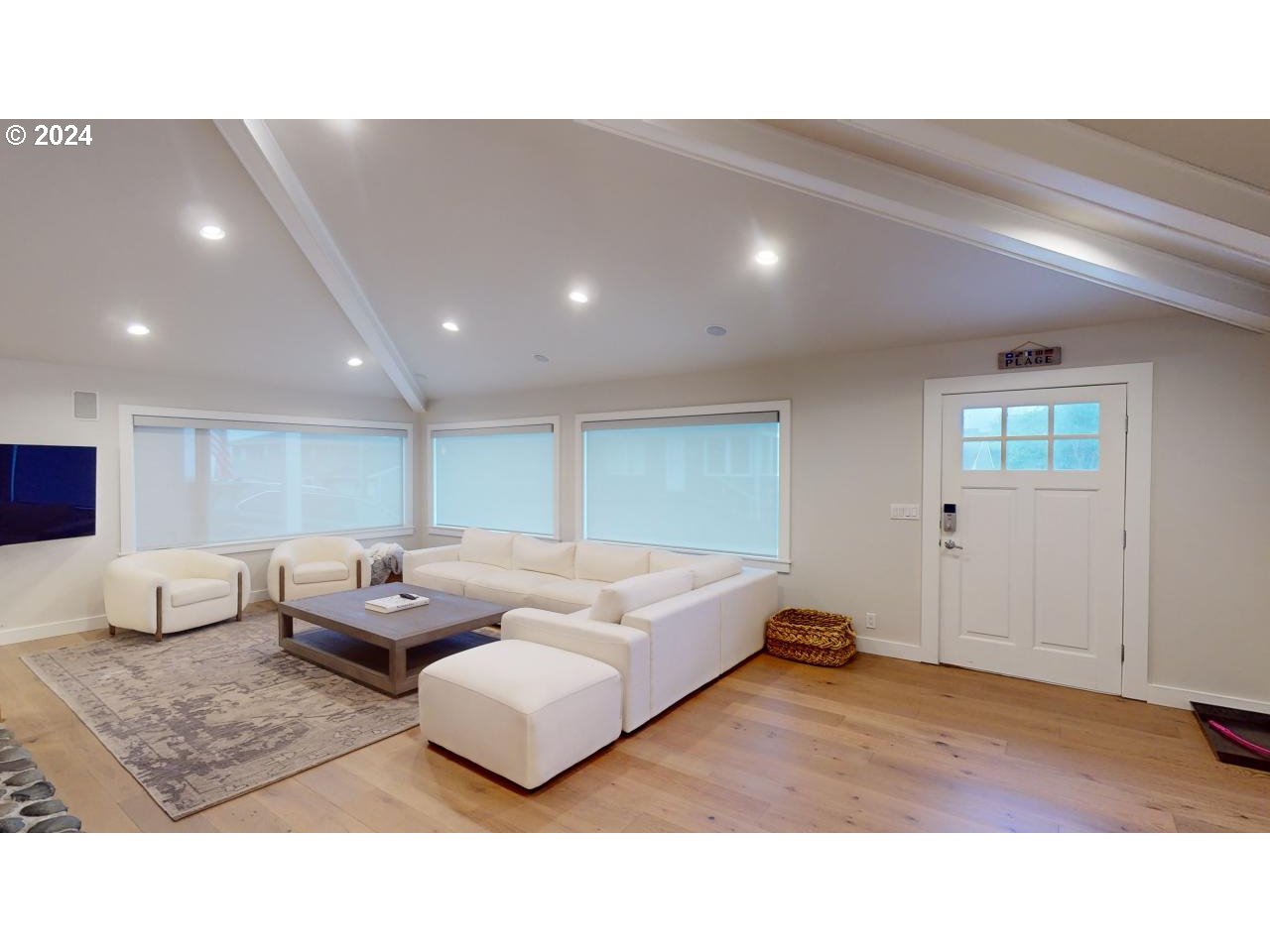 111 7TH AVE