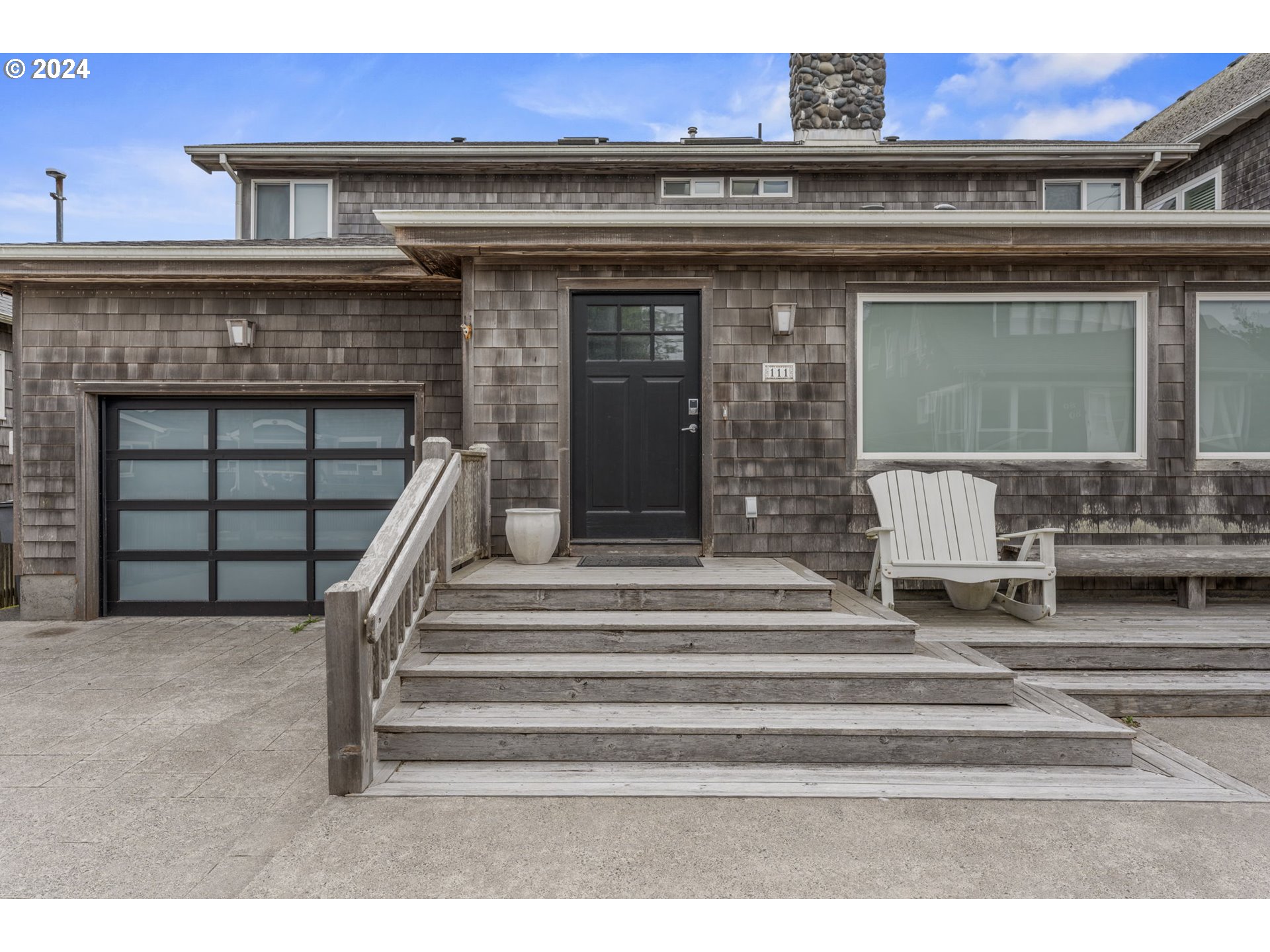 111 7TH AVE