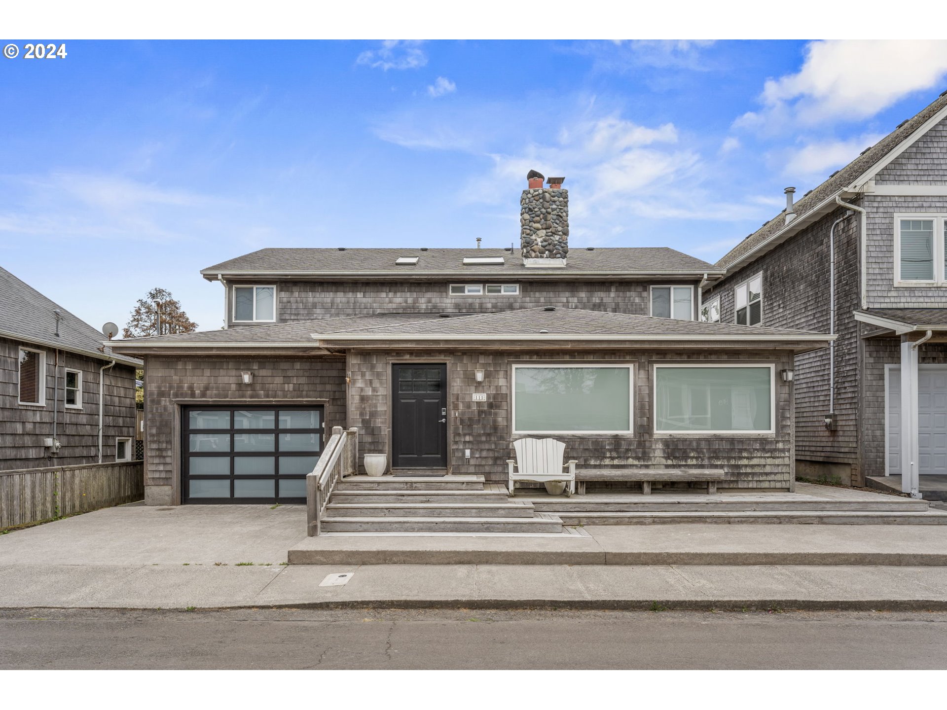 111 7TH AVE