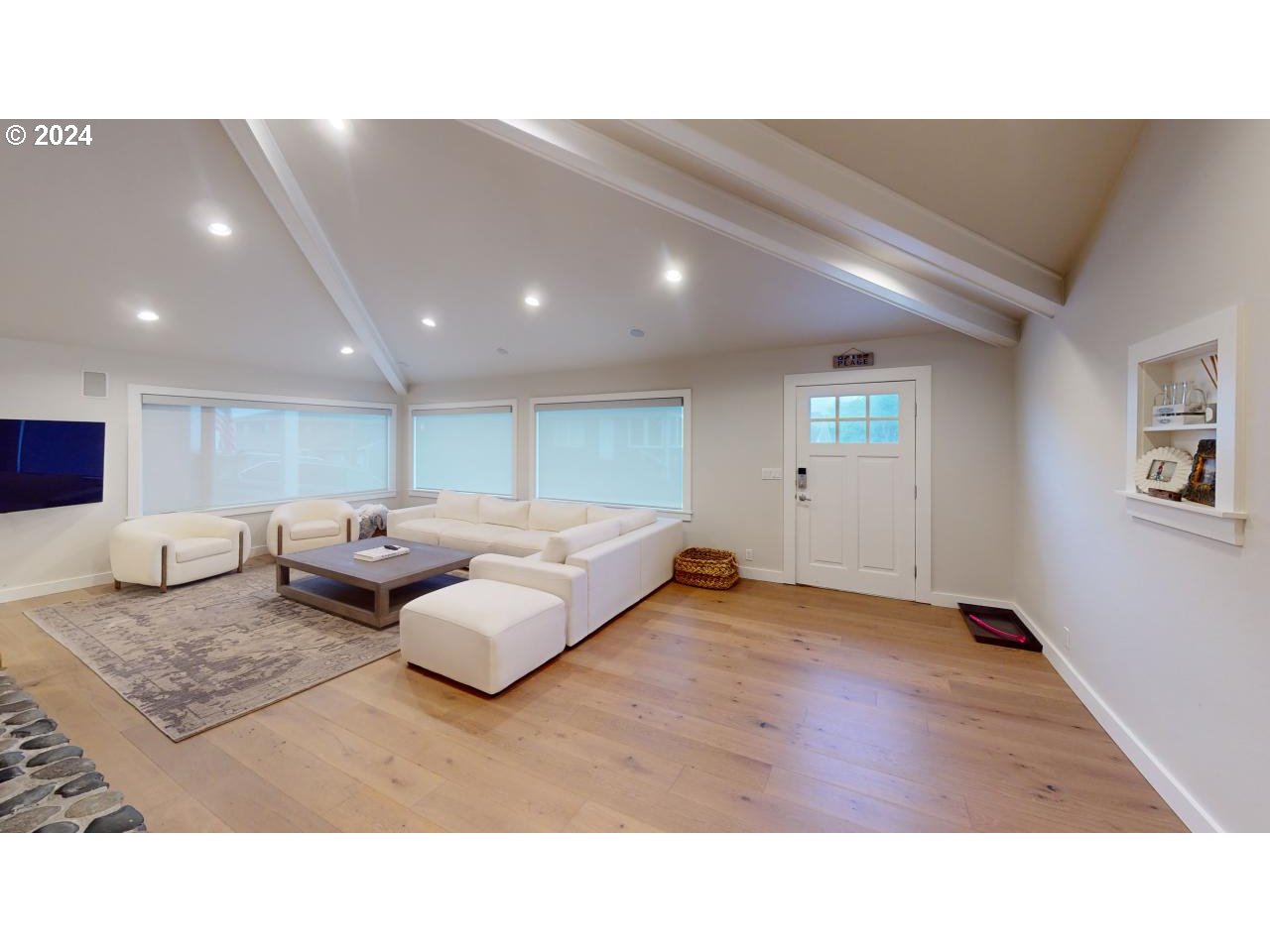 111 7TH AVE