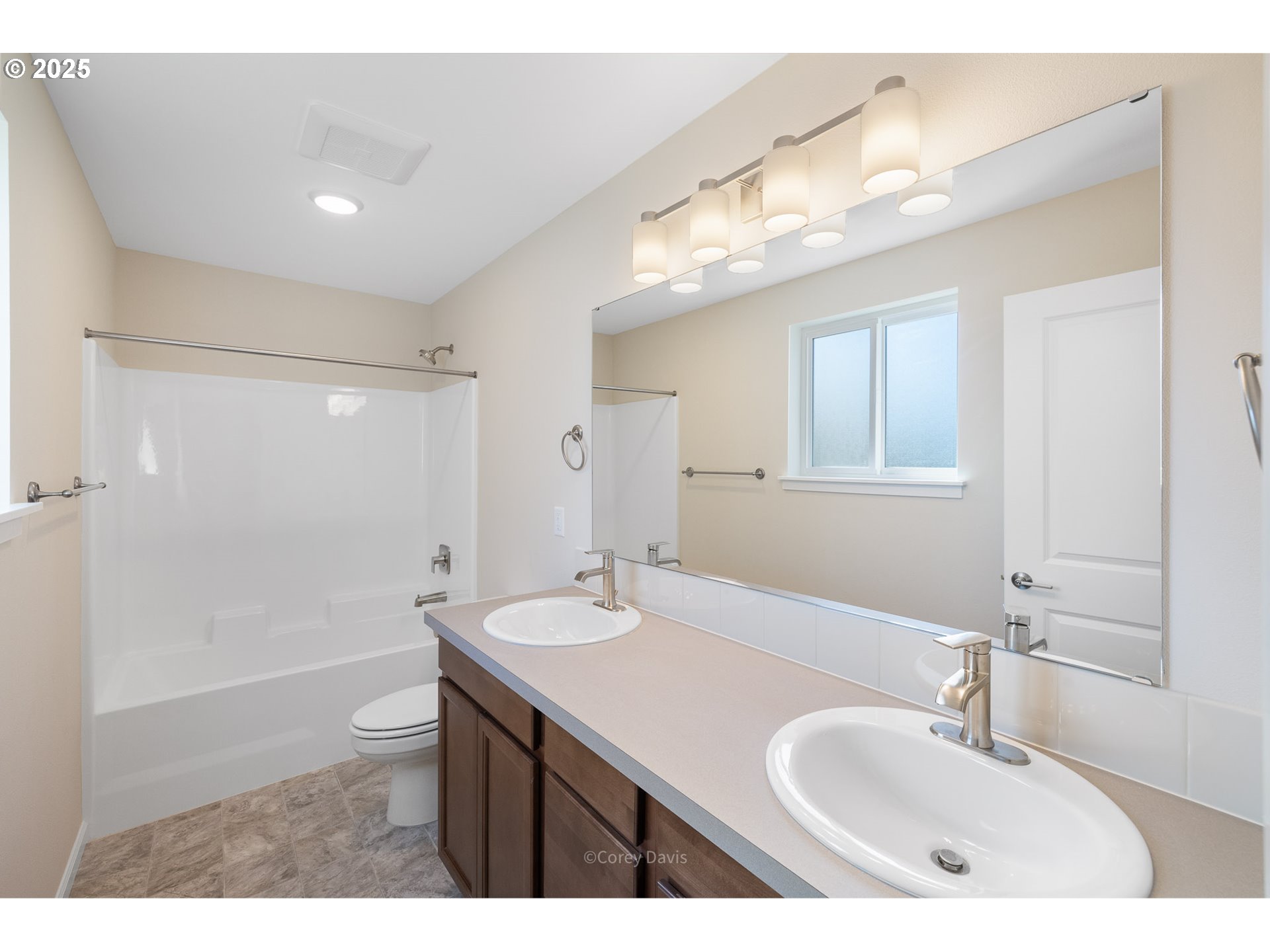 11480 Fern WAY