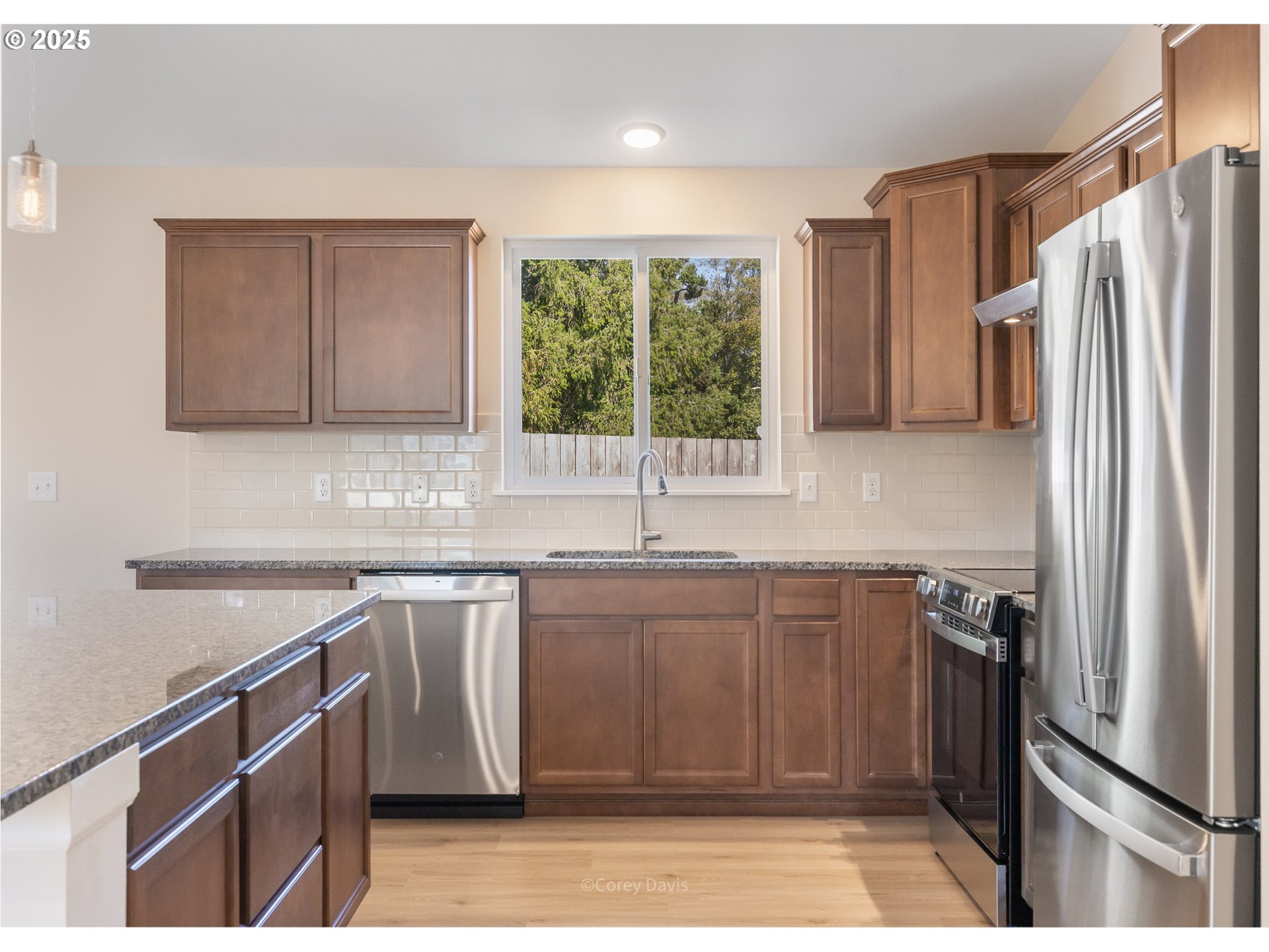 11480 Fern WAY