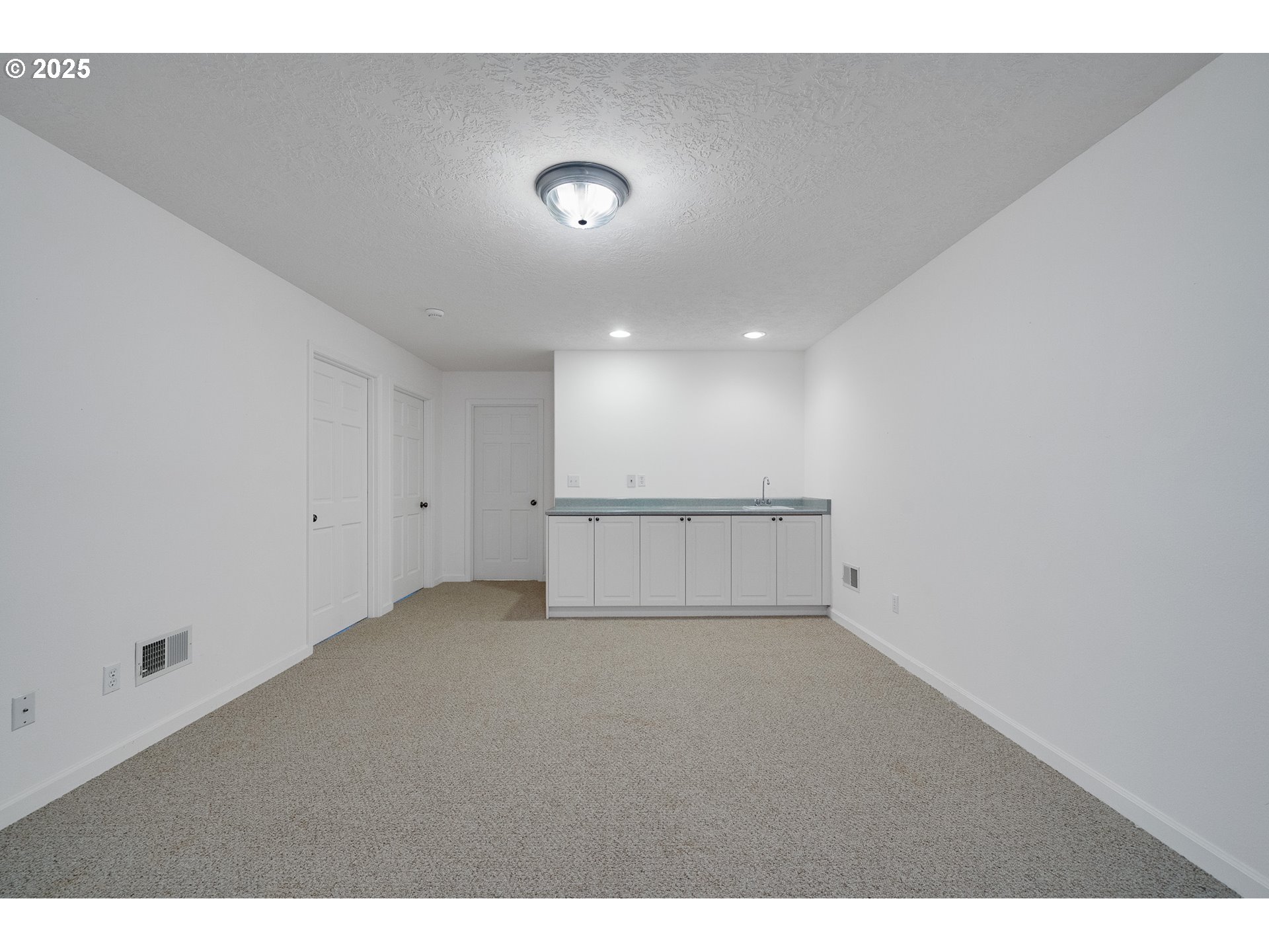8040 KAHNIE TRAIL LOOP